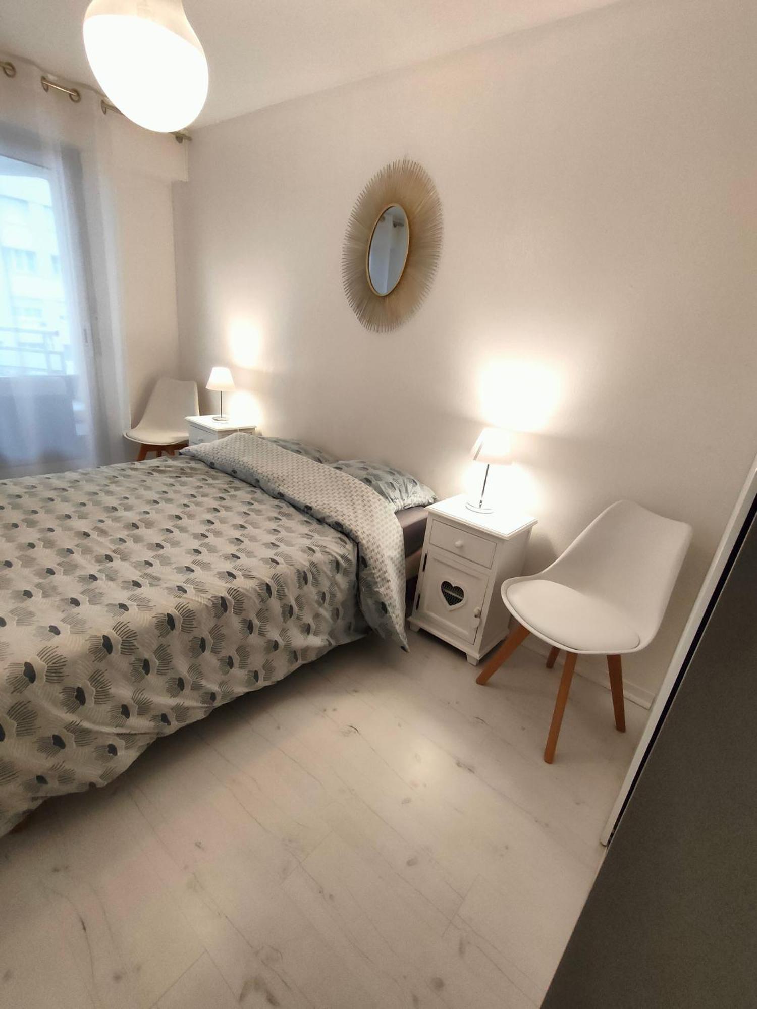 Appartement 2 Pieces Avec Une Grande Terrasse, 3 Etoiles, Wifi, Box Pour Vehicule Et Velos Les Sables-dʼOlonne Zewnętrze zdjęcie
